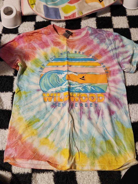 Gildan Tops - Gildan Tie-Dye Tee in Pink, Orange and Yellow
